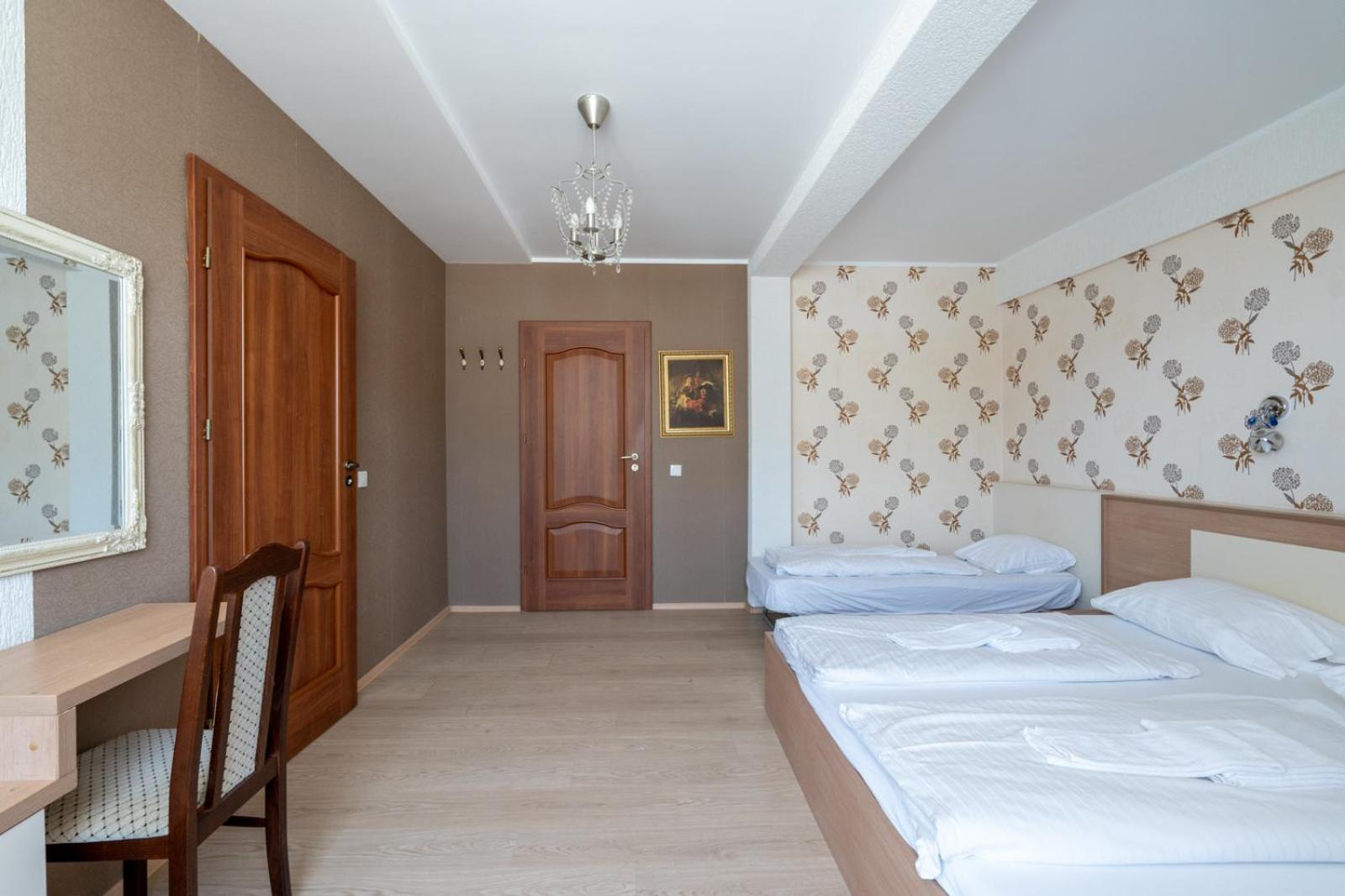 Farawayhomes Aparthotel Near Vienna Airport - Anytime Self Check-In Bruck an der Leitha Exterior photo