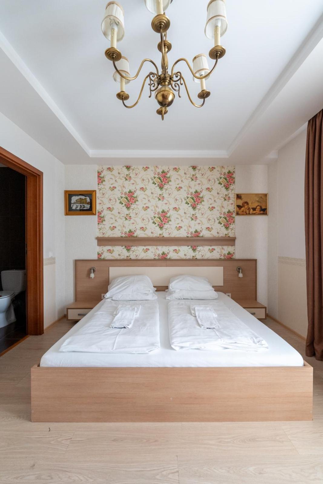 Farawayhomes Aparthotel Near Vienna Airport - Anytime Self Check-In Bruck an der Leitha Exterior photo
